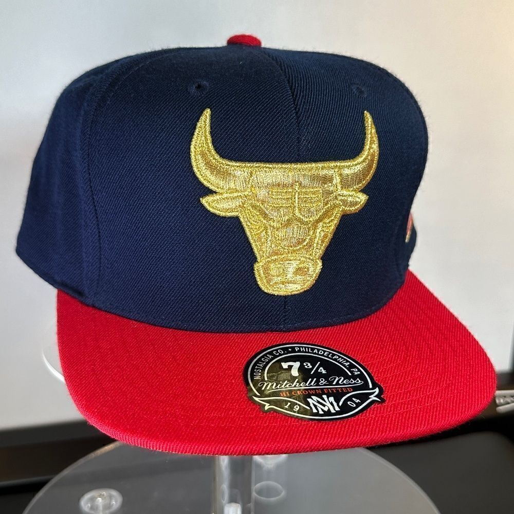 MITCHELL & NESS® | Rare NBA® CHICAGO BULLS HAT | 7-3/4 100% WOOL | XLNT